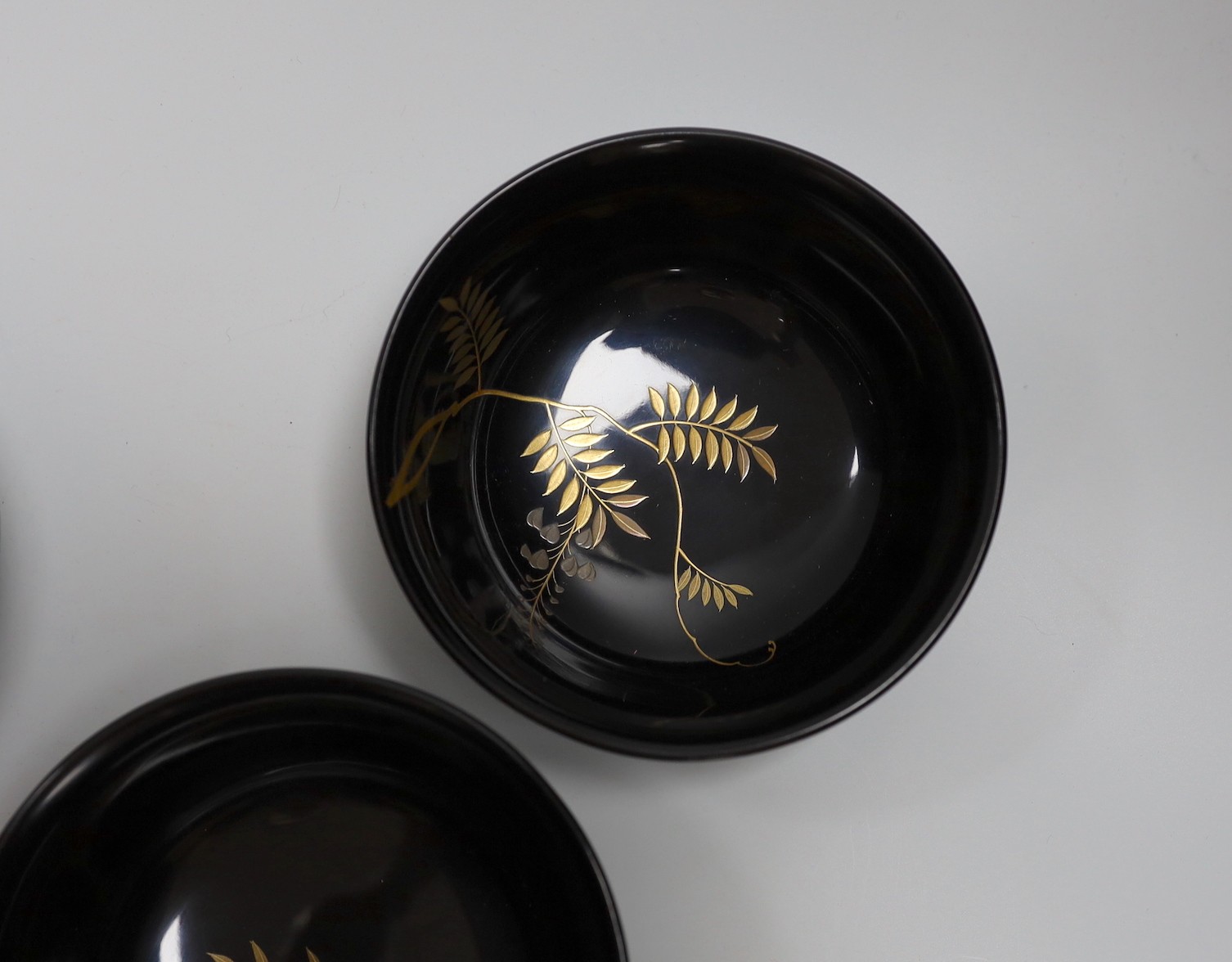 A boxed set of six Japanese lacquer bowls, 1933